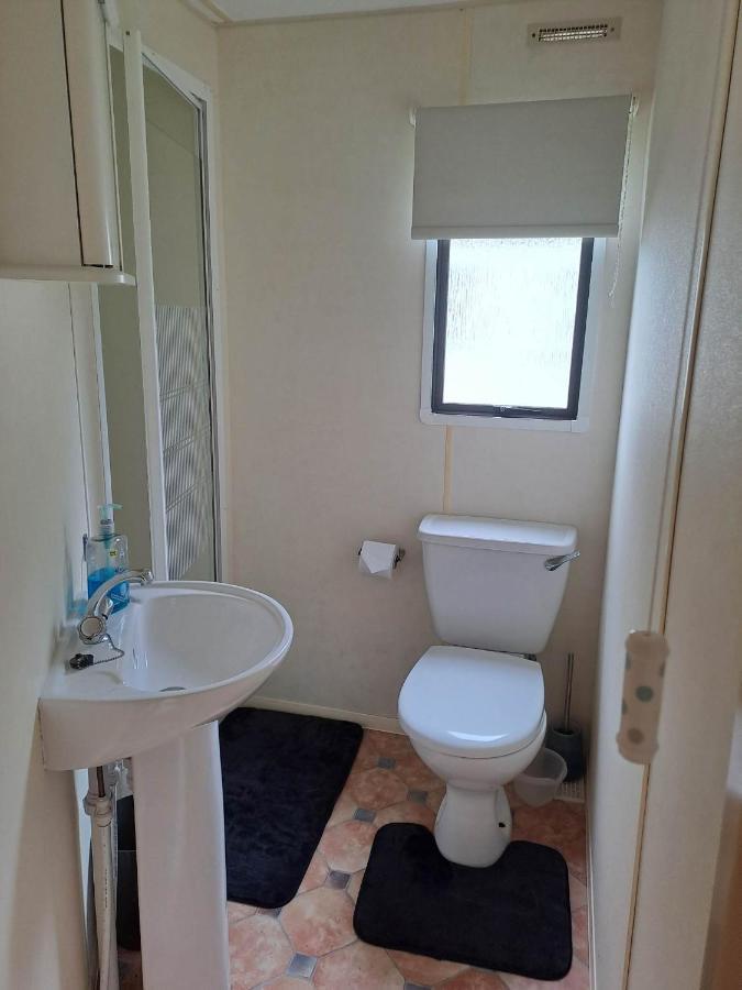 Cosy Caravan At Blackmoor Farm Ludchurch Екстериор снимка