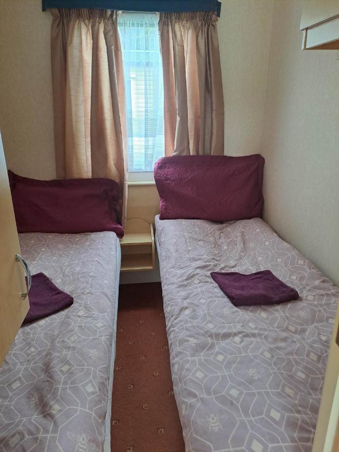Cosy Caravan At Blackmoor Farm Ludchurch Екстериор снимка
